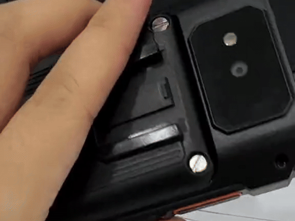 Close-up of 5W high-power speaker on a 4G LTE professional walkie talkie.